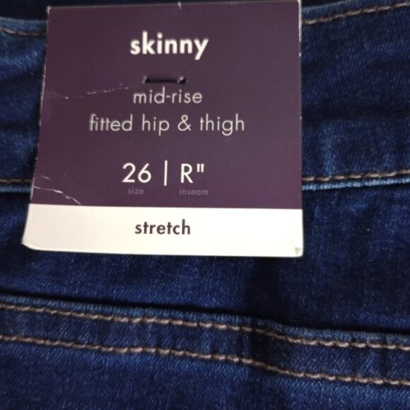 NWT Women's Mid-Rise Skinny Jeans Ava & Viv Medium Wash Size 26 - Picture 5 of 9